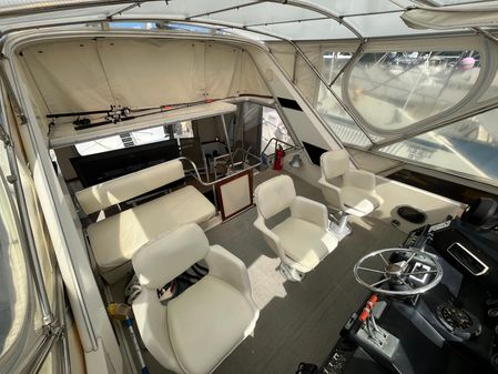 Sea-ray 410-AFT-CABIN image