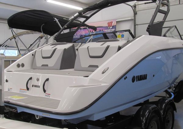 Yamaha-boats AR220 image