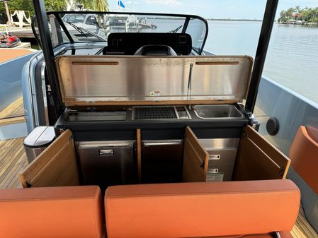 Cranchi A46 Luxury Tender image