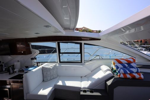 Cruisers Yachts 42 Cantius image