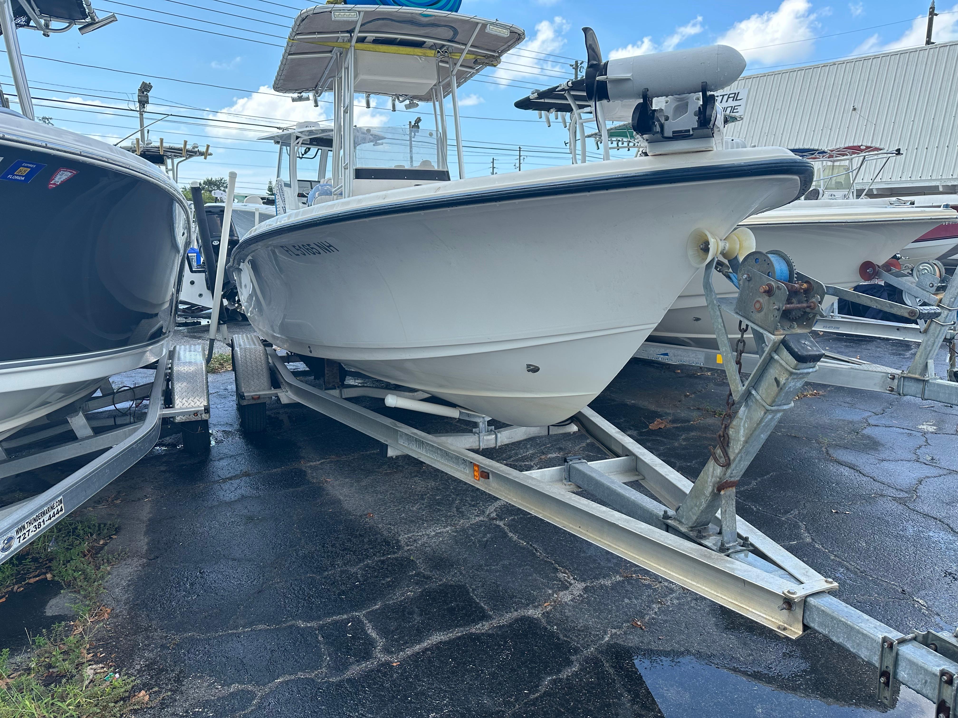 2005 Sea Hunt navigator 22