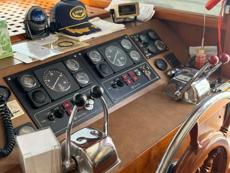 Jefferson 42 SE Sundeck Motor Yacht image