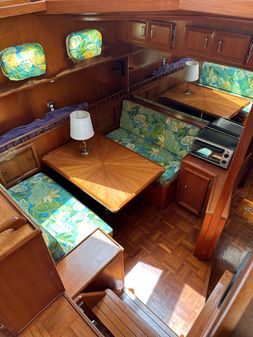 Jefferson 42 SE Sundeck Motor Yacht image