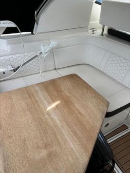 Sea Ray 350 Sundancer Coupe image