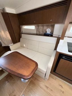 Sea Ray 350 Sundancer Coupe image