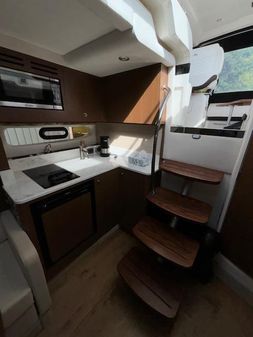 Sea Ray 350 Sundancer Coupe image