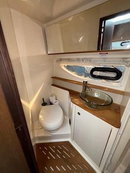 Sea Ray 350 Sundancer Coupe image