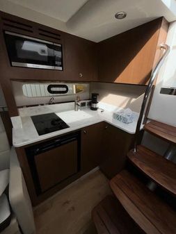 Sea Ray 350 Sundancer Coupe image