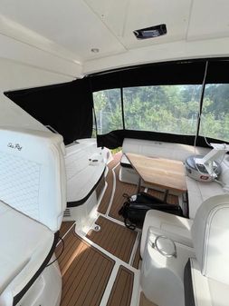 Sea Ray 350 Sundancer Coupe image