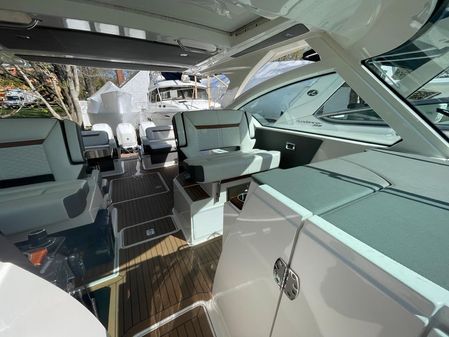 Tiara Sport 38 LX image