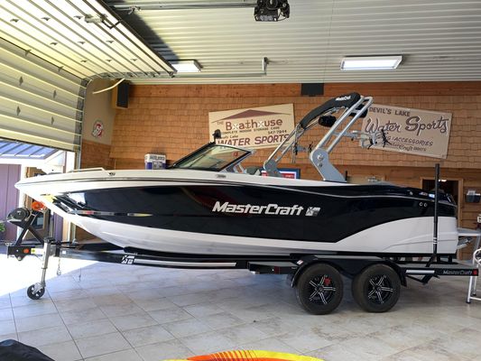 Mastercraft XT21 - main image