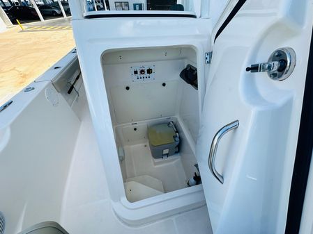 Pursuit C 238 Center Console image