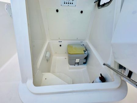 Pursuit C 238 Center Console image