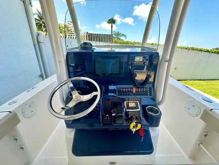 Pursuit C 238 Center Console image