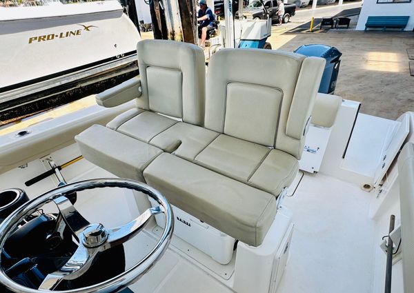 Pursuit C 238 Center Console image