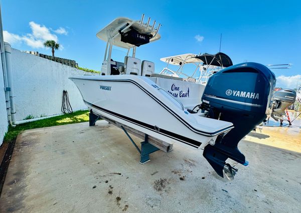 Pursuit C 238 Center Console image