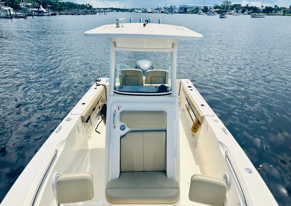 Pursuit C 238 Center Console image