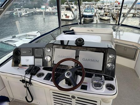 Sea Ray 47 Sedan Bridge image