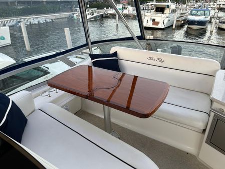 Sea Ray 47 Sedan Bridge image