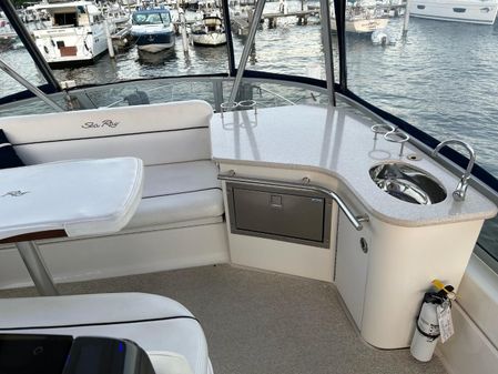 Sea Ray 47 Sedan Bridge image