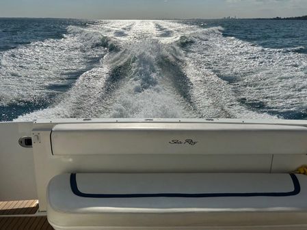 Sea Ray 47 Sedan Bridge image