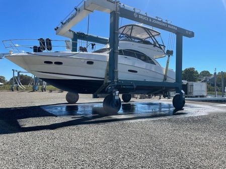 Sea Ray 47 Sedan Bridge image