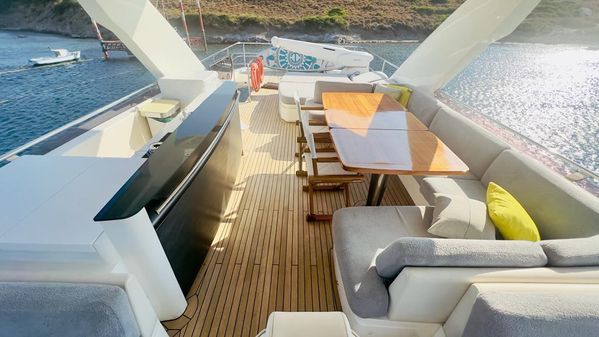 Princess Yachts 82 image