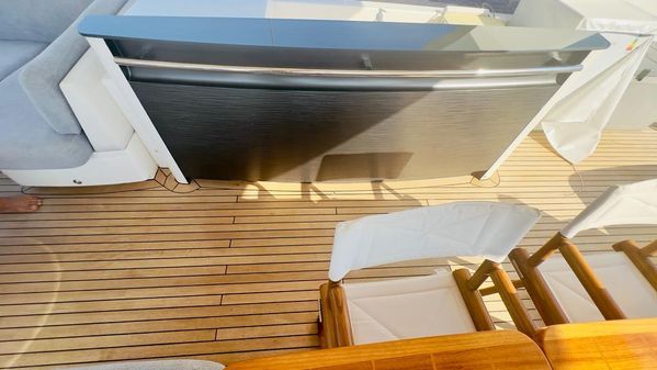 Princess Yachts 82 image