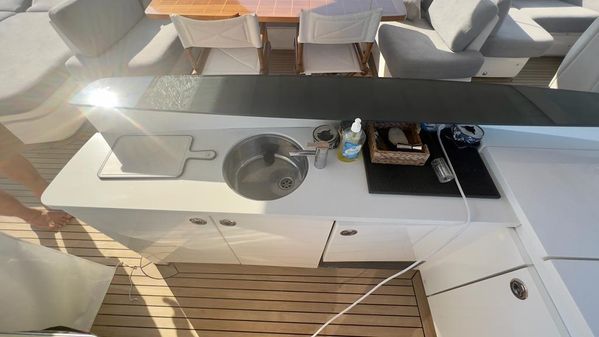 Princess Yachts 82 image