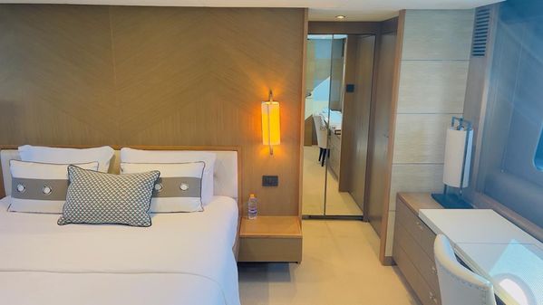 Princess Yachts 82 image