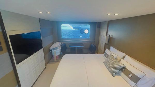 Princess Yachts 82 image