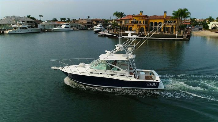 Cabo 35 Express - main image