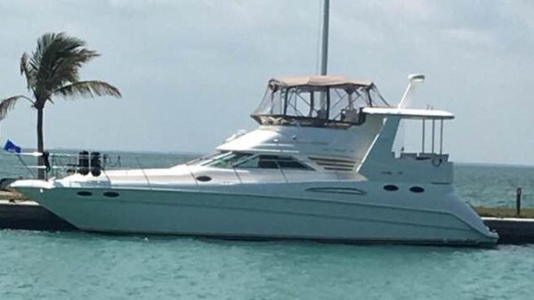 Sea Ray 420 Aft Cabin