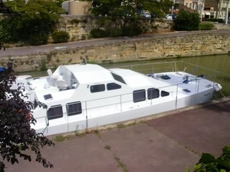 Catamaran Electric drives catamaran - main image