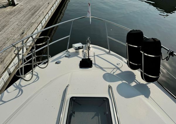 Sea Ray 380 Sundancer image