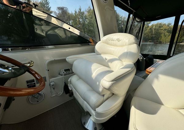 Sea Ray 380 Sundancer image