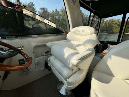 Sea Ray 380 Sundancer image