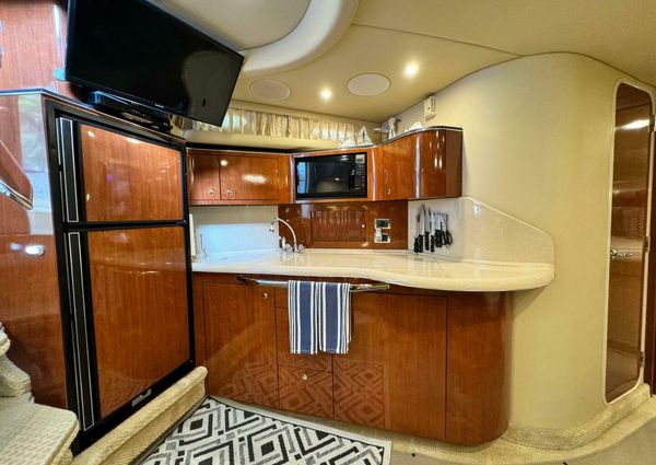 Sea Ray 380 Sundancer image