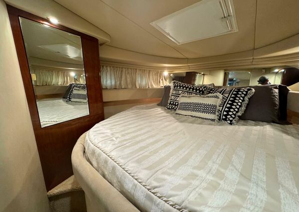 Sea Ray 380 Sundancer image