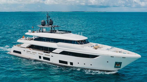 Custom Line Navetta 37 