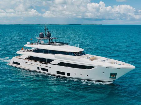 Custom Line Custom Line Navetta 37 image