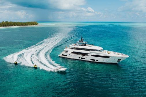 Custom Line Custom Line Navetta 37 image