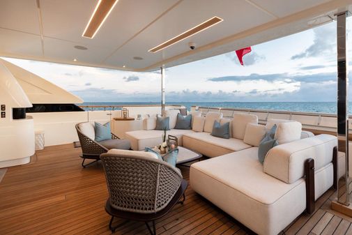 Custom Line Custom Line Navetta 37 image