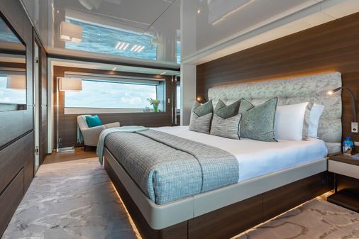 Custom Line Custom Line Navetta 37 image