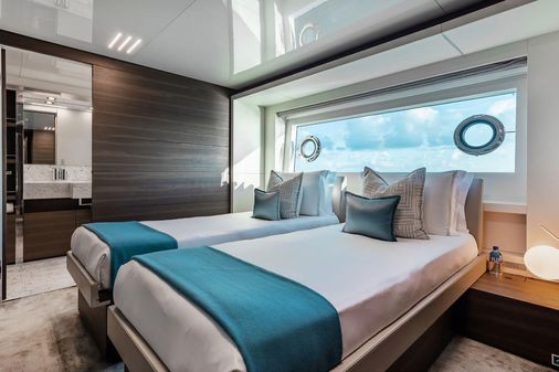 Custom Line Custom Line Navetta 37 image