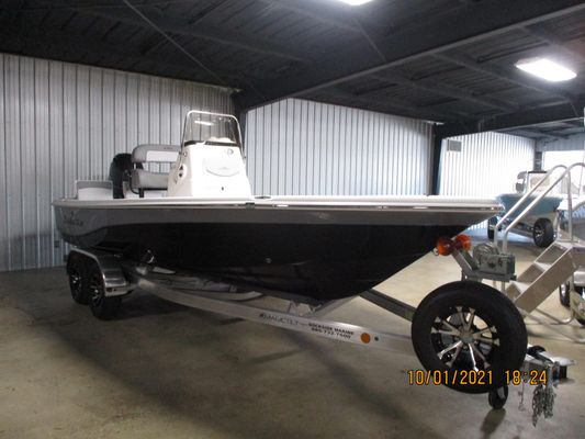 NauticStar 215XTS - main image