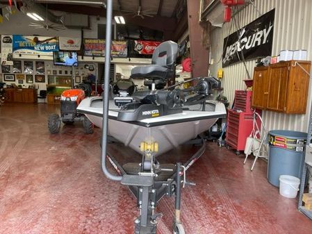 Tracker PRO TEAM 195 TE image