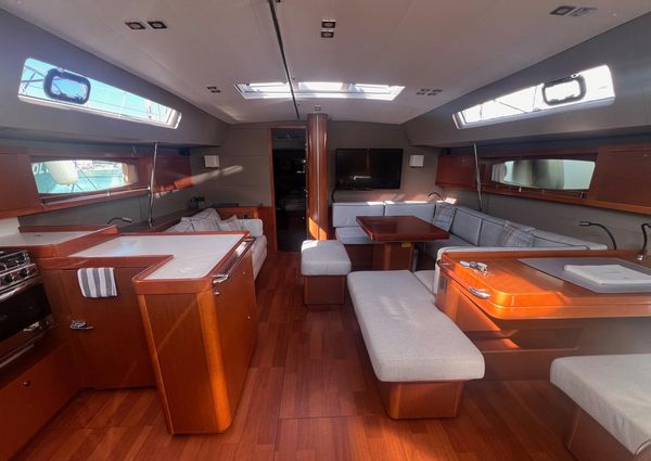 Beneteau Oceanis 60 image