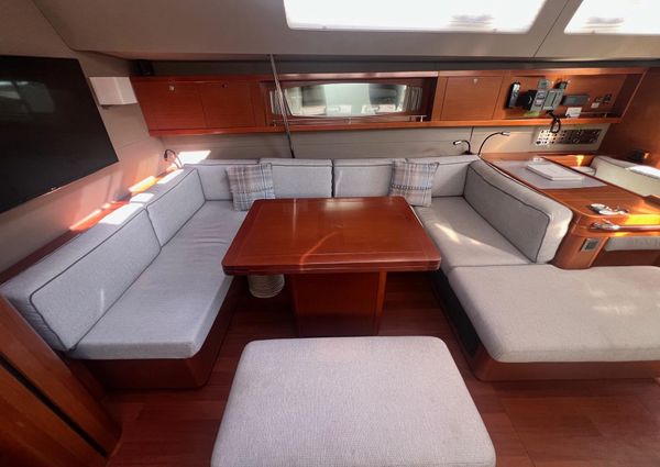 Beneteau Oceanis 60 image