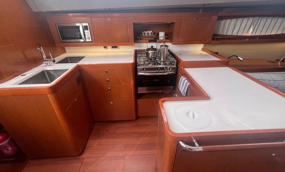 Beneteau Oceanis 60 image